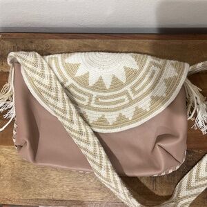 Handmade Colombian Wayuu bag